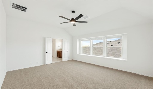 136 Greenback Trail, Fort Worth, TX 76131, 5 Habitaciones Habitaciones , ,3 BañosBaños,Residential,En Venta,136 Greenback Trail,20682298