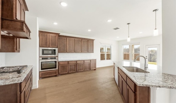 136 Greenback Trail, Fort Worth, TX 76131, 5 Habitaciones Habitaciones , ,3 BañosBaños,Residential,En Venta,136 Greenback Trail,20682298