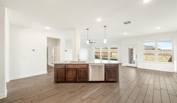 137 Verbena Ridge Drive, Fort Worth, TX 76131, 5 Habitaciones Habitaciones , ,3 BañosBaños,Residential,En Venta,137 Verbena Ridge Drive,20682355