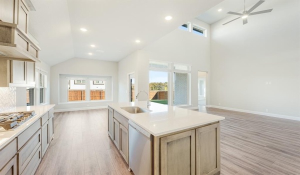 2800 Creekhollow Court, Denton, TX 76226, 5 Bedrooms Bedrooms, ,5 BathroomsBathrooms,Residential,For Sale,2800 Creekhollow Court,20683428