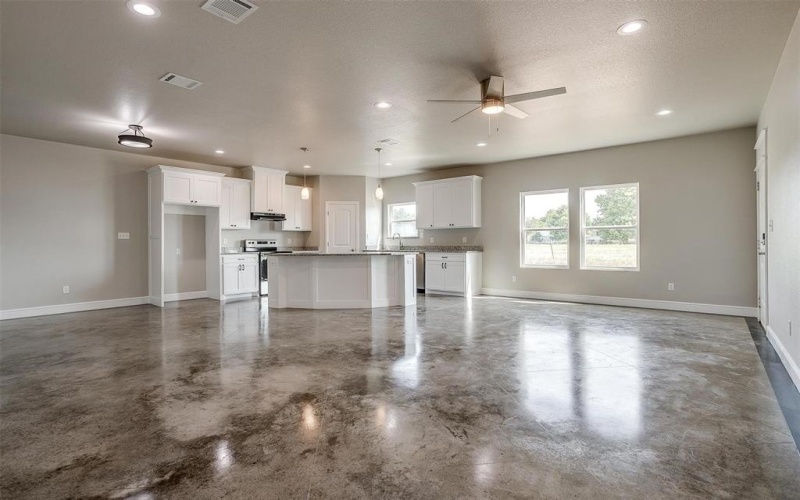 30 Frost Lane, Mineral Wells, TX 76067, ,Commercial Sale,For Sale,30 Frost Lane,20683899