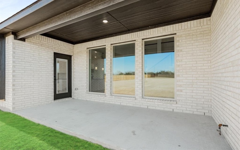 383 Crystal Lake Lane, Red Oak, TX 75154, 4 Bedrooms Bedrooms, ,5 BathroomsBathrooms,Residential,For Sale,383 Crystal Lake Lane,20702752