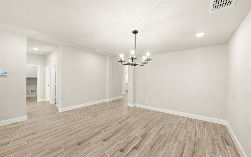 403 Crystal Lake Lane, Red Oak, TX 75154, 4 Habitaciones Habitaciones , ,3 BañosBaños,Residential,En Venta,403 Crystal Lake Lane,20702830