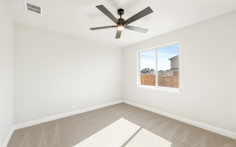 423 Crystal Lake Lane, Red Oak, TX 75154, 5 Habitaciones Habitaciones , ,5 BañosBaños,Residential,En Venta,423 Crystal Lake Lane,20703004