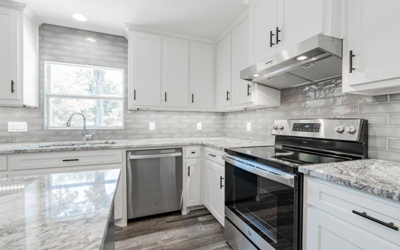 304 Pine Street, Seven Points, TX 75143, 3 Bedrooms Bedrooms, ,2 BathroomsBathrooms,Residential,For Sale,304 Pine Street,20703158