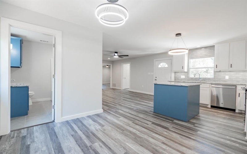 304 Pine Street, Seven Points, TX 75143, 3 Bedrooms Bedrooms, ,2 BathroomsBathrooms,Residential,For Sale,304 Pine Street,20703158