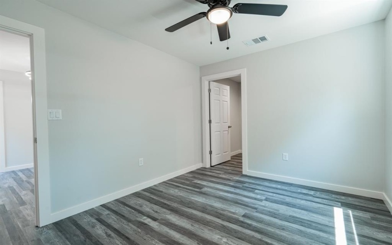 304 Pine Street, Seven Points, TX 75143, 3 Bedrooms Bedrooms, ,2 BathroomsBathrooms,Residential,For Sale,304 Pine Street,20703158