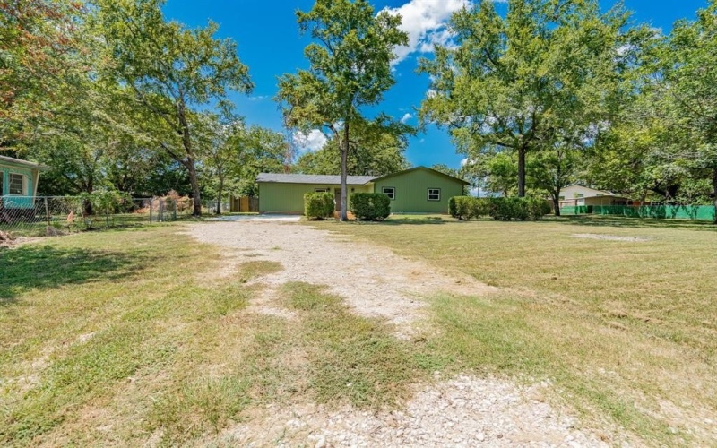 304 Pine Street, Seven Points, TX 75143, 3 Bedrooms Bedrooms, ,2 BathroomsBathrooms,Residential,For Sale,304 Pine Street,20703158