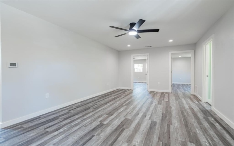 304 Pine Street, Seven Points, TX 75143, 3 Bedrooms Bedrooms, ,2 BathroomsBathrooms,Residential,For Sale,304 Pine Street,20703158