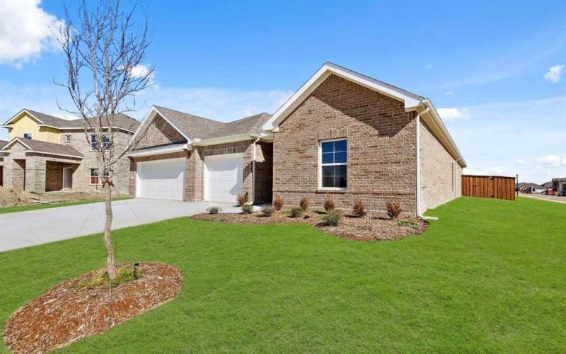 661 Landry Lane, Forney, TX 75126, 3 Bedrooms Bedrooms, ,3 BathroomsBathrooms,Residential,For Sale,661 Landry Lane,20704379