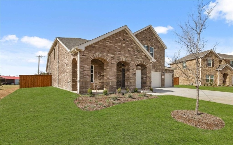 649 Landry Lane, Forney, TX 75126, 4 Bedrooms Bedrooms, ,3 BathroomsBathrooms,Residential,For Sale,649 Landry Lane,20704404