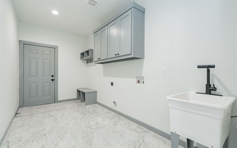 1417 Marshall Street, Greenville, TX 75401, 3 Bedrooms Bedrooms, ,2 BathroomsBathrooms,Residential,For Sale,1417 Marshall Street,20704539