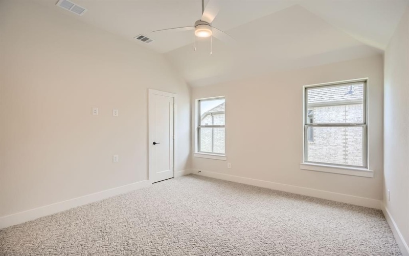 8725 Edgewater Drive, The Colony, TX 75056, 5 Habitaciones Habitaciones , ,6 BañosBaños,Residential,En Venta,8725 Edgewater Drive,20707038