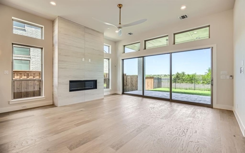 8725 Edgewater Drive, The Colony, TX 75056, 5 Habitaciones Habitaciones , ,6 BañosBaños,Residential,En Venta,8725 Edgewater Drive,20707038