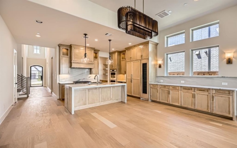 8725 Edgewater Drive, The Colony, TX 75056, 5 Habitaciones Habitaciones , ,6 BañosBaños,Residential,En Venta,8725 Edgewater Drive,20707038