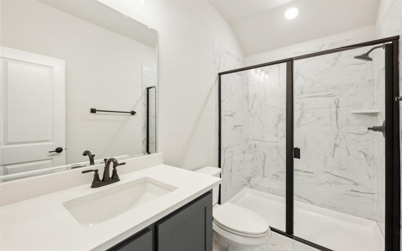 443 Crystal Lake Lane, Red Oak, TX 75154, 4 Habitaciones Habitaciones , ,3 BañosBaños,Residential,En Venta,443 Crystal Lake Lane,20707110