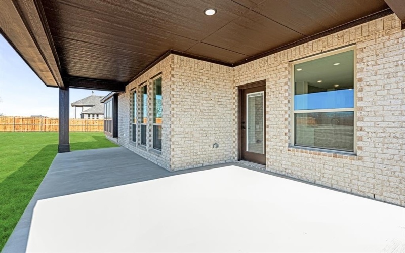 443 Crystal Lake Lane, Red Oak, TX 75154, 4 Habitaciones Habitaciones , ,3 BañosBaños,Residential,En Venta,443 Crystal Lake Lane,20707110