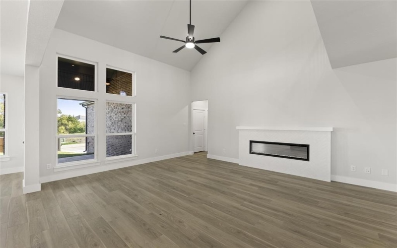 12810 Meadow Glen Trail, Rowlett, TX 75087, 5 Bedrooms Bedrooms, ,3 BathroomsBathrooms,Residential,For Sale,12810 Meadow Glen Trail,20707330