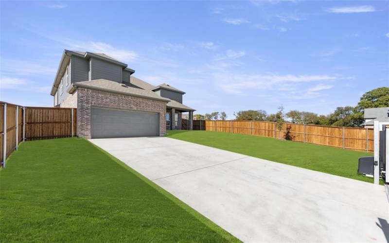 12810 Meadow Glen Trail, Rowlett, TX 75087, 5 Bedrooms Bedrooms, ,3 BathroomsBathrooms,Residential,For Sale,12810 Meadow Glen Trail,20707330