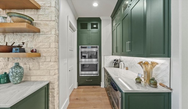 9 Meadowlake Drive, Heath, TX 75032, 5 Bedrooms Bedrooms, ,6 BathroomsBathrooms,Residential,For Sale,9 Meadowlake Drive,20708750