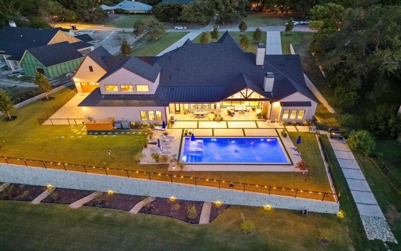 9 Meadowlake Drive, Heath, TX 75032, 5 Bedrooms Bedrooms, ,6 BathroomsBathrooms,Residential,For Sale,9 Meadowlake Drive,20708750