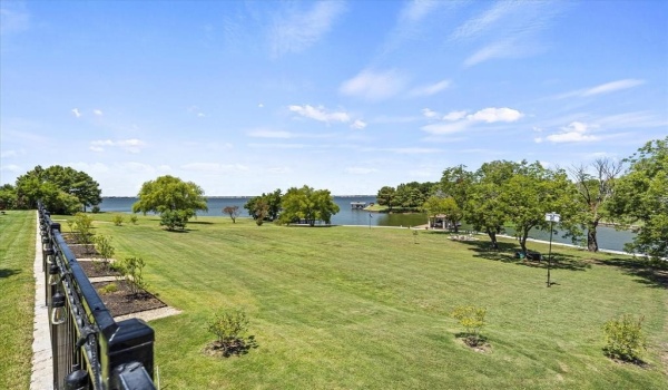 9 Meadowlake Drive, Heath, TX 75032, 5 Bedrooms Bedrooms, ,6 BathroomsBathrooms,Residential,For Sale,9 Meadowlake Drive,20708750