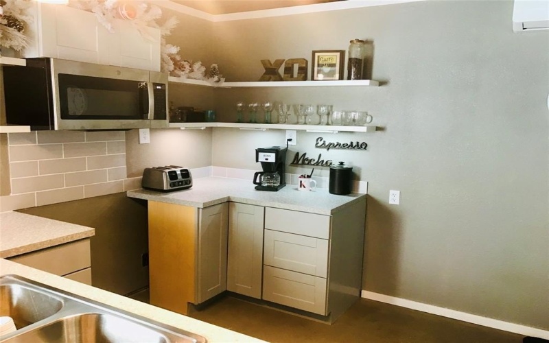 154 Yosemite Drive, Whitney, TX 76692, 1 Bedroom Bedrooms, ,1 BathroomBathrooms,Residential,For Sale,154 Yosemite Drive,20691811