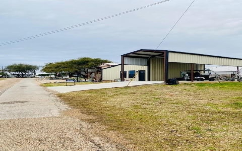 154 Yosemite Drive, Whitney, TX 76692, 1 Bedroom Bedrooms, ,1 BathroomBathrooms,Residential,For Sale,154 Yosemite Drive,20691811