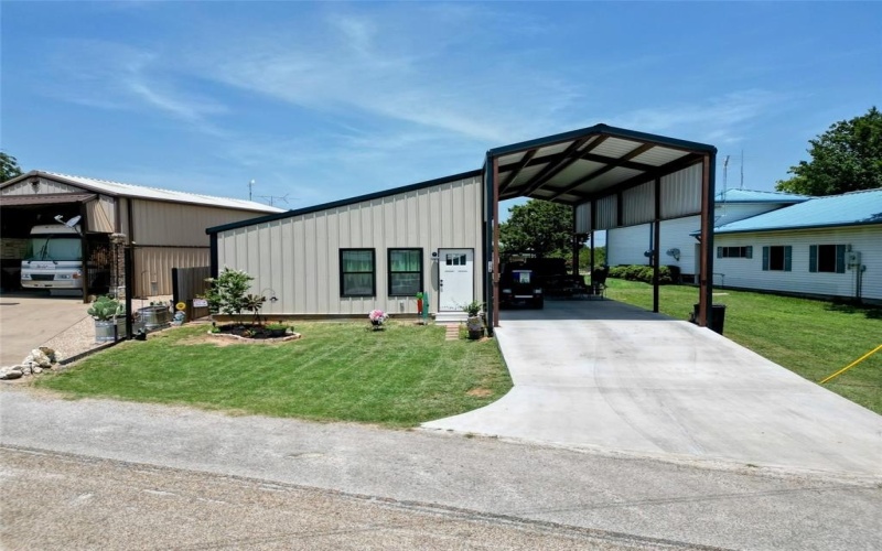 154 Yosemite Drive, Whitney, TX 76692, 1 Bedroom Bedrooms, ,1 BathroomBathrooms,Residential,For Sale,154 Yosemite Drive,20691811