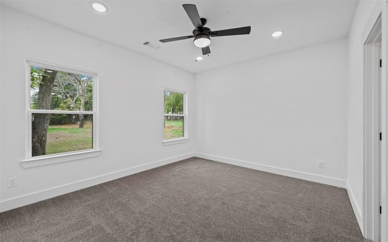730 E Walker Street, Denison, TX 75021, 3 Bedrooms Bedrooms, ,2 BathroomsBathrooms,Residential,For Sale,730 E Walker Street,20692155