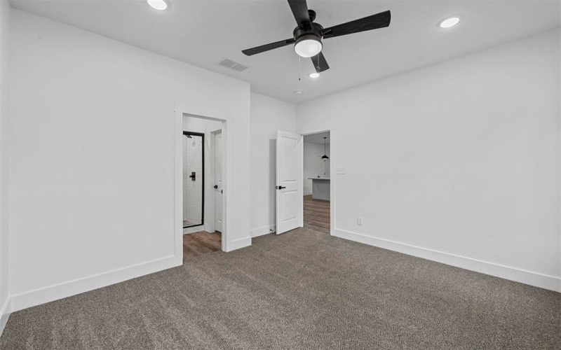730 E Walker Street, Denison, TX 75021, 3 Bedrooms Bedrooms, ,2 BathroomsBathrooms,Residential,For Sale,730 E Walker Street,20692155