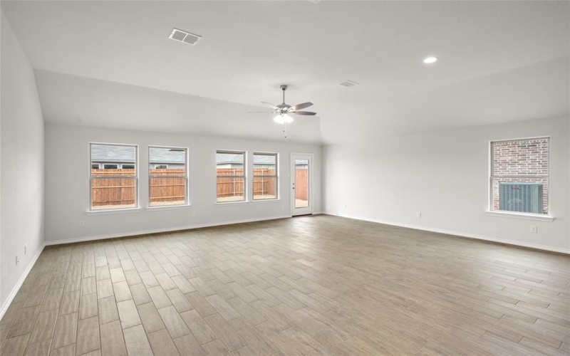 9344 Martinique Lane, Fort Worth, TX 76123, 3 Bedrooms Bedrooms, ,2 BathroomsBathrooms,Residential,For Sale,9344 Martinique Lane,20709040