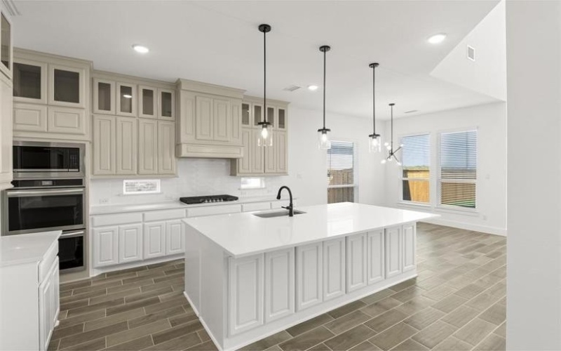 9641 Westchester Drive, Mesquite, TX 75126, 5 Bedrooms Bedrooms, ,5 BathroomsBathrooms,Residential,For Sale,9641 Westchester Drive,20692426