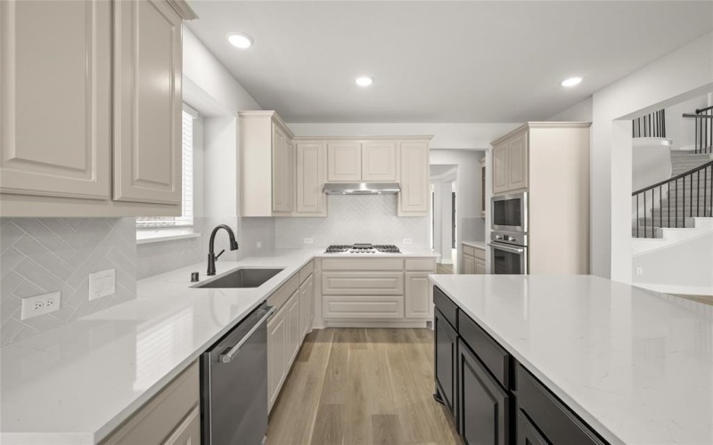 227 Tradd Street, Glenn Heights, TX 75154, 5 Habitaciones Habitaciones , ,3 BañosBaños,Residential,En Venta,227 Tradd Street,20693791