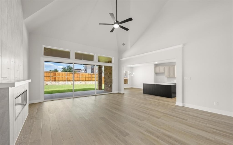 227 Tradd Street, Glenn Heights, TX 75154, 5 Habitaciones Habitaciones , ,3 BañosBaños,Residential,En Venta,227 Tradd Street,20693791