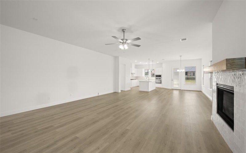 221 Allegheny Drive, Burleson, TX 76028, 3 Bedrooms Bedrooms, ,2 BathroomsBathrooms,Residential,For Sale,221 Allegheny Drive,20710502