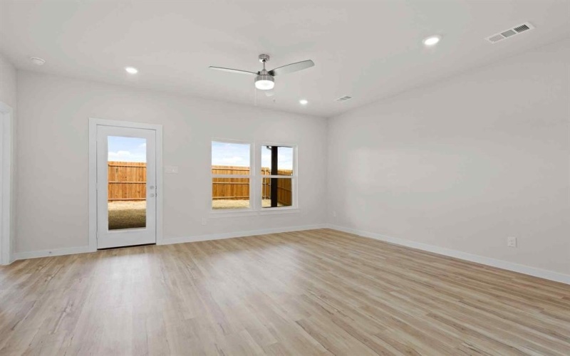 84 Palouse Street, Red Oak, TX 75154, 3 Habitaciones Habitaciones , ,2 BañosBaños,Residential,En Venta,84 Palouse Street,20710997