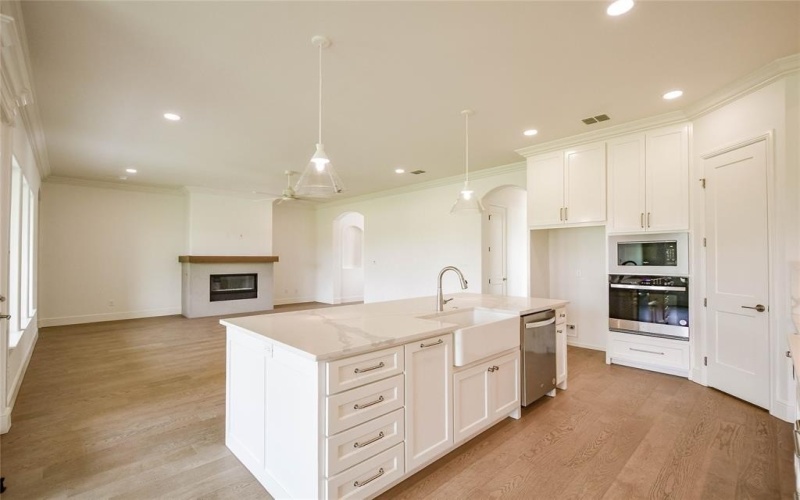 2719 Village Road, Granbury, TX 76049, 4 Bedrooms Bedrooms, ,3 BathroomsBathrooms,Residential,For Sale,2719 Village Road,20694332
