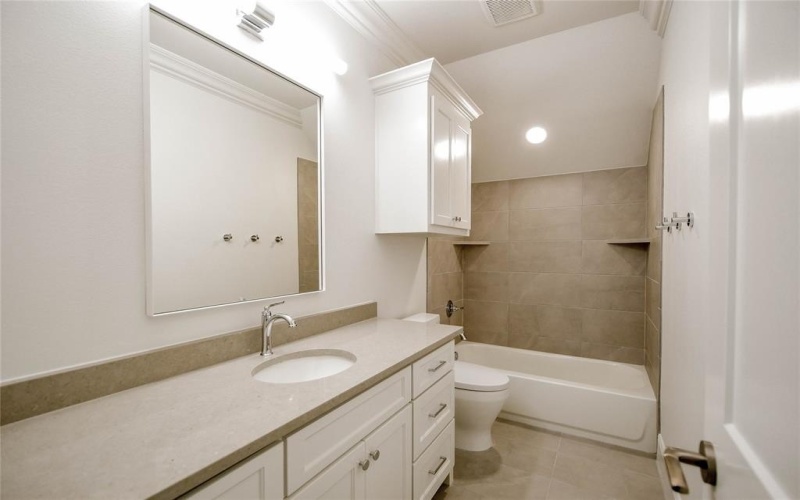 2719 Village Road, Granbury, TX 76049, 4 Bedrooms Bedrooms, ,3 BathroomsBathrooms,Residential,For Sale,2719 Village Road,20694332