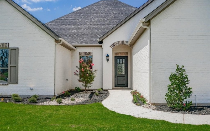 2719 Village Road, Granbury, TX 76049, 4 Bedrooms Bedrooms, ,3 BathroomsBathrooms,Residential,For Sale,2719 Village Road,20694332