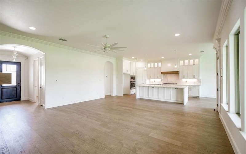 2719 Village Road, Granbury, TX 76049, 4 Bedrooms Bedrooms, ,3 BathroomsBathrooms,Residential,For Sale,2719 Village Road,20694332