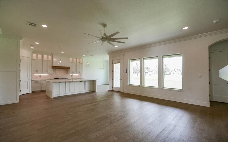 2719 Village Road, Granbury, TX 76049, 4 Bedrooms Bedrooms, ,3 BathroomsBathrooms,Residential,For Sale,2719 Village Road,20694332