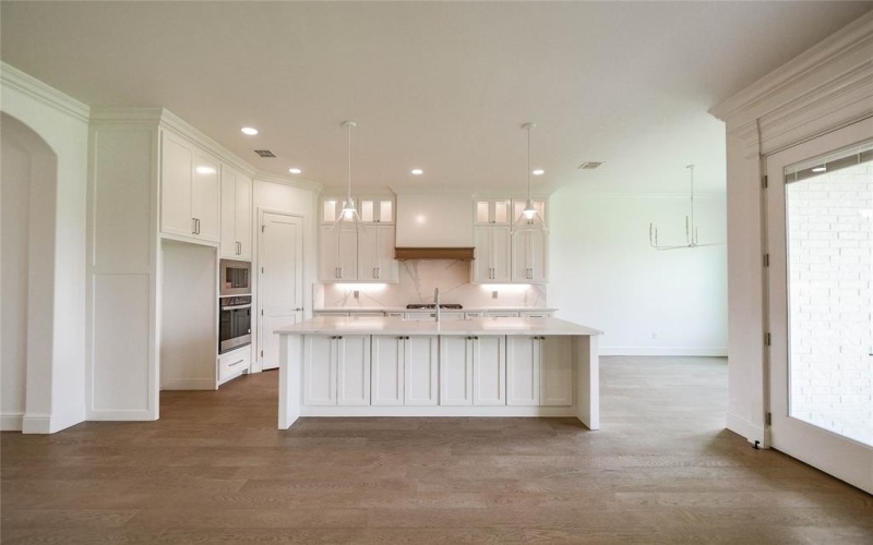 2719 Village Road, Granbury, TX 76049, 4 Bedrooms Bedrooms, ,3 BathroomsBathrooms,Residential,For Sale,2719 Village Road,20694332