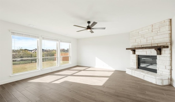 112 Greenback Trail, Fort Worth, TX 76131, 5 Habitaciones Habitaciones , ,3 BañosBaños,Residential,En Venta,112 Greenback Trail,20711274
