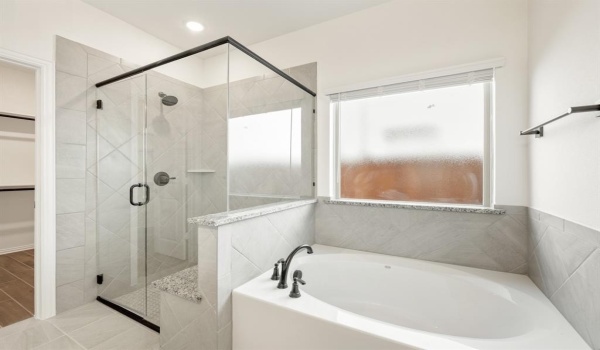 112 Greenback Trail, Fort Worth, TX 76131, 5 Habitaciones Habitaciones , ,3 BañosBaños,Residential,En Venta,112 Greenback Trail,20711274