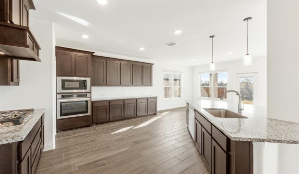 112 Greenback Trail, Fort Worth, TX 76131, 5 Habitaciones Habitaciones , ,3 BañosBaños,Residential,En Venta,112 Greenback Trail,20711274