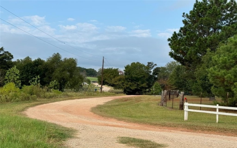 890 P R 7705, Athens, TX 75752, 5 Bedrooms Bedrooms, ,3 BathroomsBathrooms,Residential,For Sale,890 P R 7705,20694759