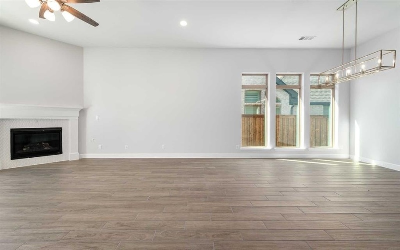 2434 Shane Drive, Midlothian, TX 76065, 4 Bedrooms Bedrooms, ,3 BathroomsBathrooms,Residential,For Sale,2434 Shane Drive,20695058