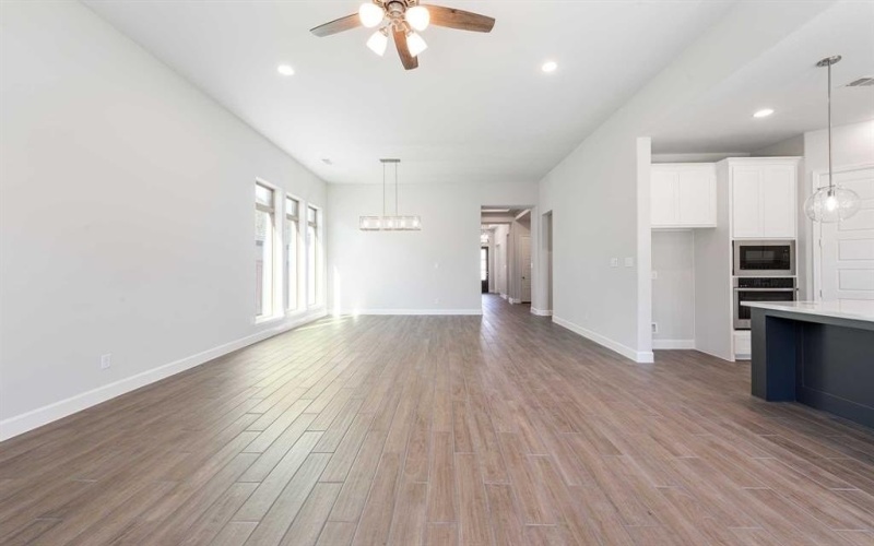 2434 Shane Drive, Midlothian, TX 76065, 4 Bedrooms Bedrooms, ,3 BathroomsBathrooms,Residential,For Sale,2434 Shane Drive,20695058