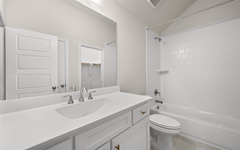 2201 Steed Run Drive, Mansfield, TX 76063, 4 Habitaciones Habitaciones , ,5 BañosBaños,Residential,En Venta,2201 Steed Run Drive,20712001
